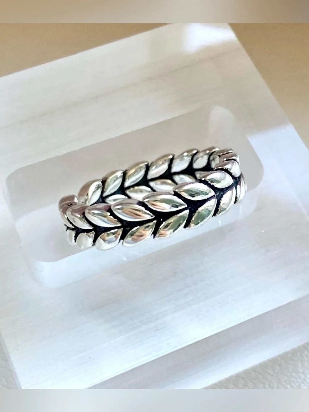 Sterling Silver Leaf Band Ring - Silver